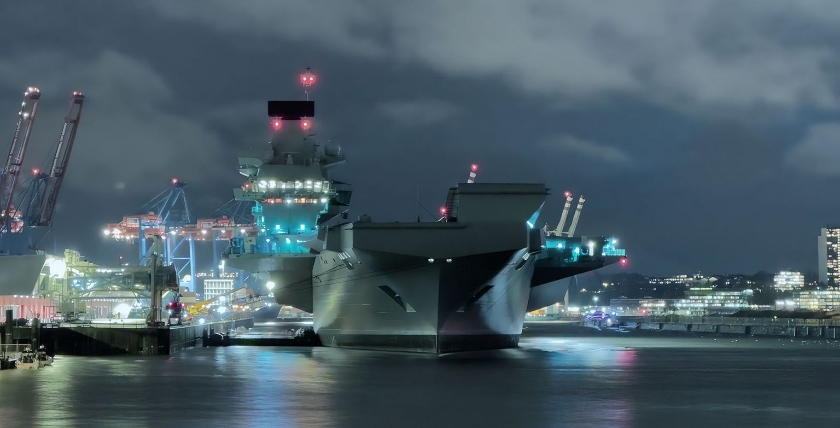 Aircraft carrier HMS "Queen Elizabeth" of the British Royal Navy, Photo: M. Savasogan, elb-bureaux.com