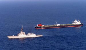 Maritime Präsenz erhöht die Sicherheit der Handelsschifffahrt im Golf von Guinea.