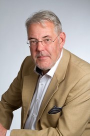 Chefredakteur Kapitän zur See a.D. Holger Schlüter