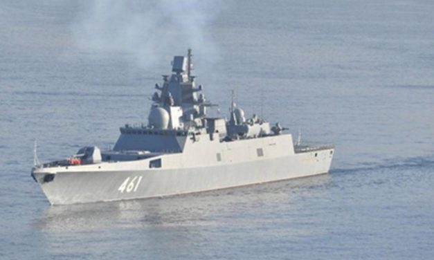 Russische Fregatte durchquert den Ärmelkanal