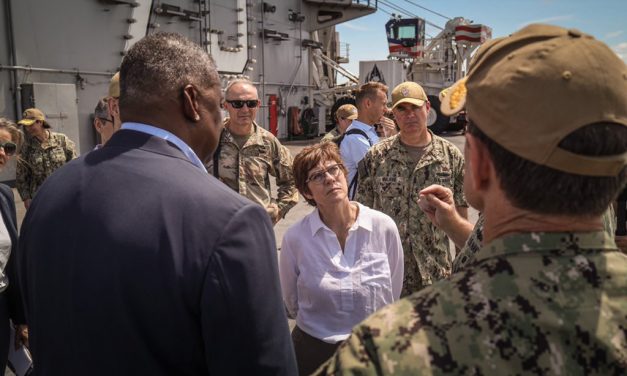 AKK visits aircraft carrier