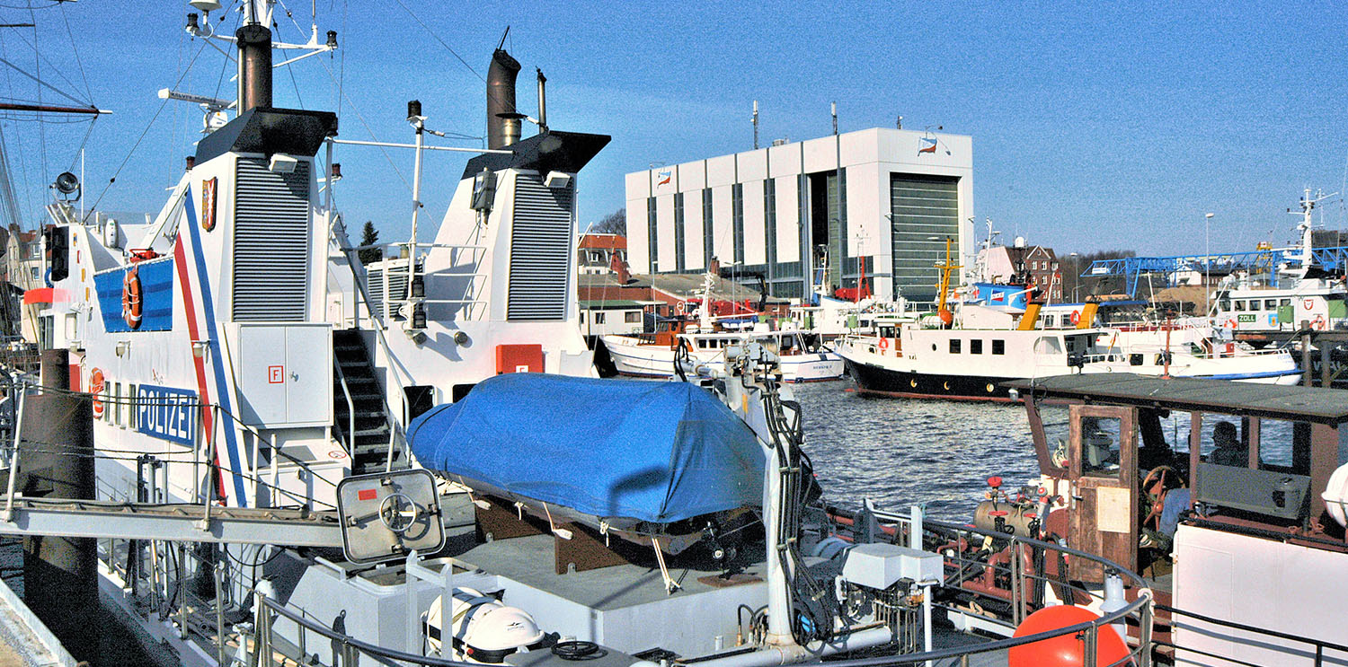 Blick auf die gut ausgelastete Werft heute