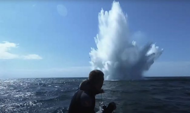 Minenjäger in der Ostsee