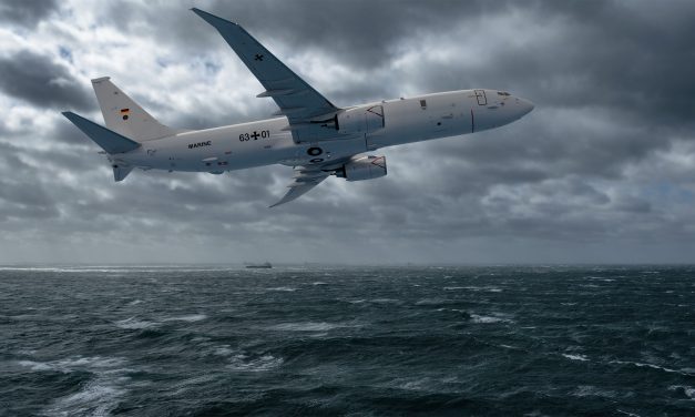 Boeing setzt für P-8A auf ESG und Lufthansa Technik