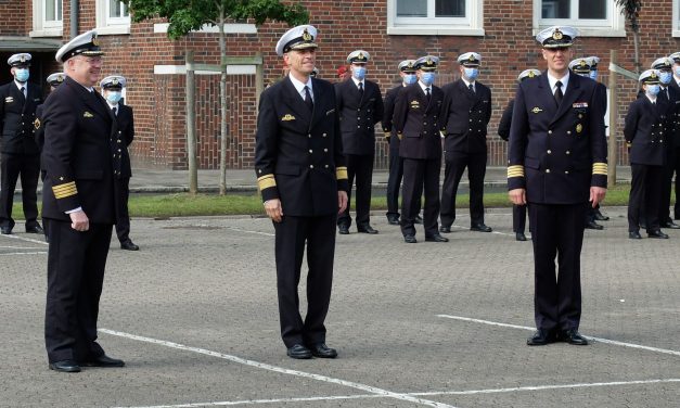 Marineoperationsschule Bremerhaven unter neuem Kommando
