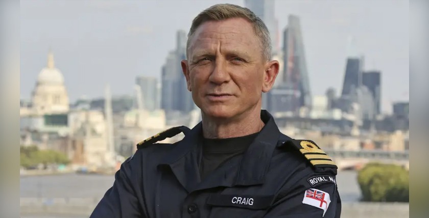 Daniel Craig, britischer Schauspieler und "James Bond"-Darsteller, hat den Ehrendienstgrad eines Commanders der Royal Navy verliehen bekommen. © Quelle: Lphot Lee Blease/Ministry of Def