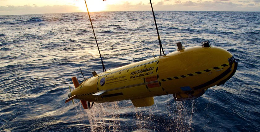 Bergung des Autosub 6000 AUV nach der Erprobung des BioCam-Systems. Foto: Sonardyne