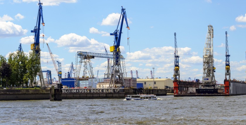 Lürssen stellt sich neu auf: Abtrennung der Sparte Marineschiffbau - Stellenabbau in Hamburg