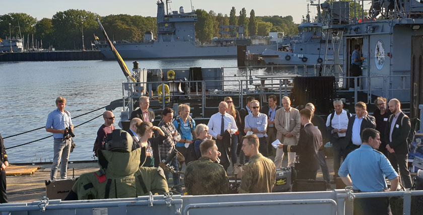 Demonstration des Seebataillons im Marinestützpunkt Kiel. Foto: Autor