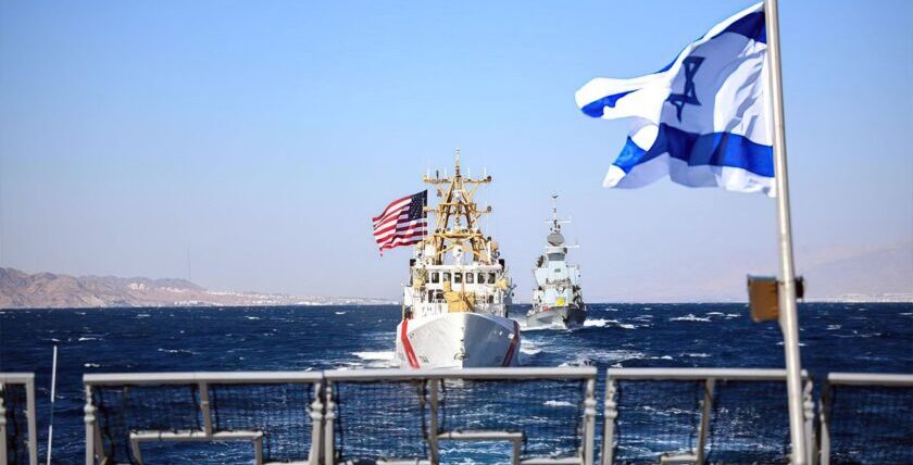 US Coast Guard im Kielwasser; Foto: Israel Navy