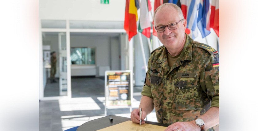 General Eberhard Zorn stellt Truppe auf tiefgreifende Veränderungen ein, Foto: Bundeswehr