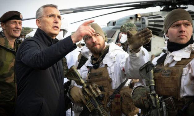 Stoltenberg visits COLD RESPONSE