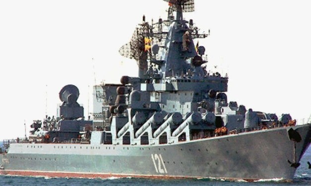 Flaggschiff der Schwarzmeer-Flotte beschädigt und gesunken