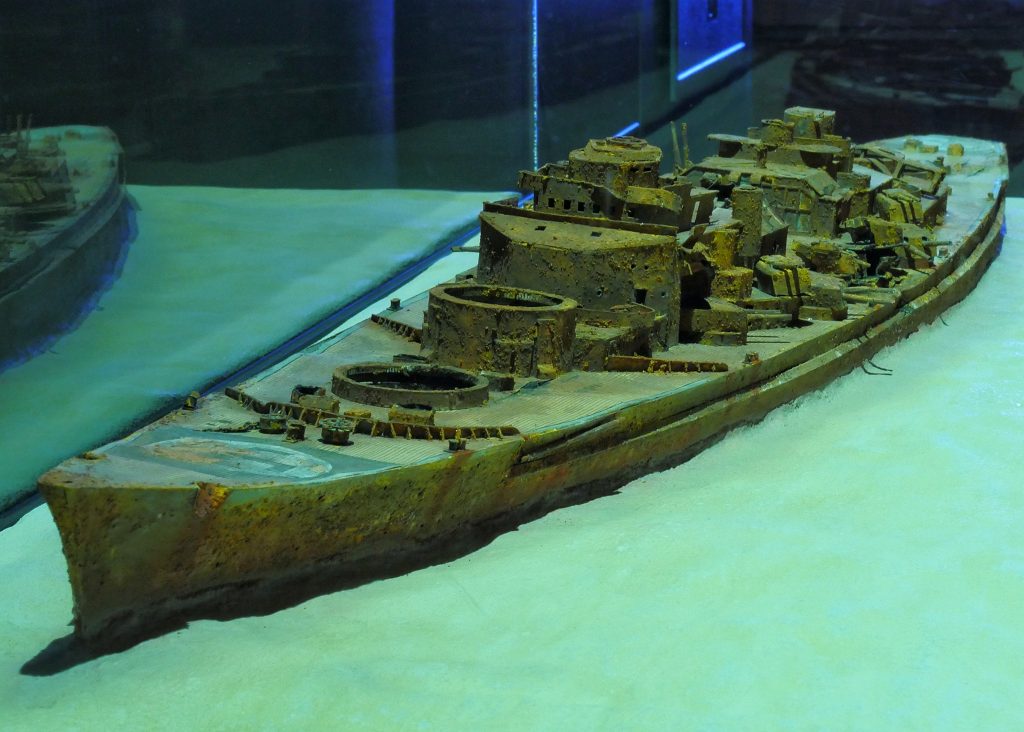 Diorama der Bismarck auf Deck 5 des IMHH