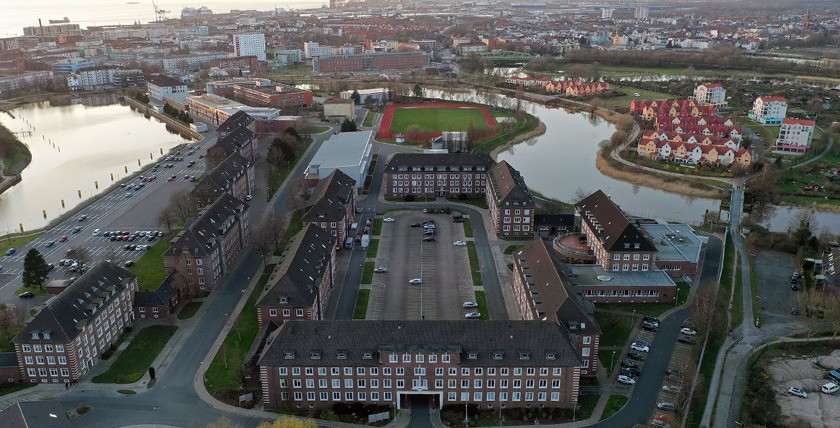 Zentral in Bremerhaven liegt die Marineoperationsschule, Foto: Bw