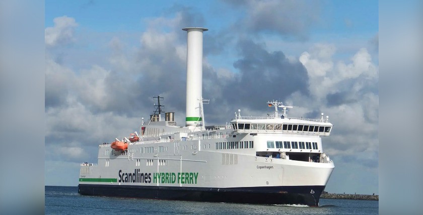 Scandlines-Fähre "Copenhagen" mit Flettner-Rotor. Foto: Scandlines