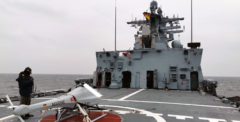 Tests of the UAS on board the corvette, photos: Bw/Thomas Vanselow