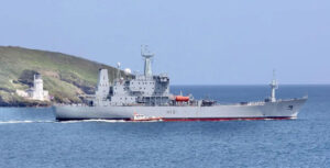 HMS Scott auslaufend Falmouth. Foto: Crown Copyright