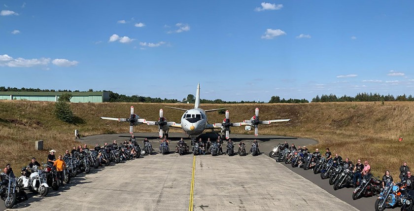 Boss Hoss meets Marineflieger: Mit PS zu Land und Luft, Foto: hsc