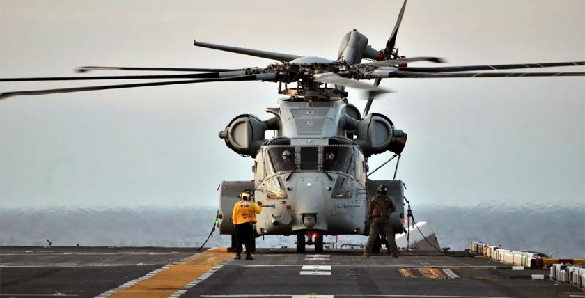 Sikorsky CH-53K des US Marine Corps an Bord. Foto: US Navy