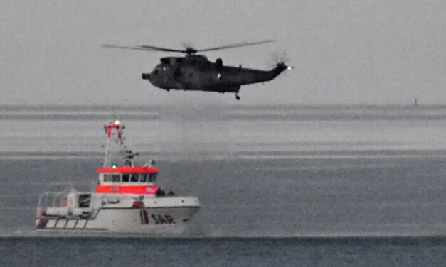 Marineflieger und DGzRS Hand in Hand - läuft!