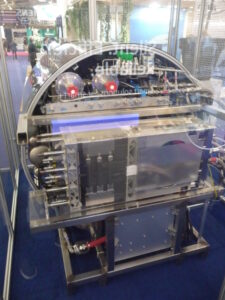 Der auf der EuroNaval 2022 von Siemens Energy vorgestellte Demonstrator des BZM evo, der die Montage des Moduls in einem UUV veranschaulicht. Foto: hum