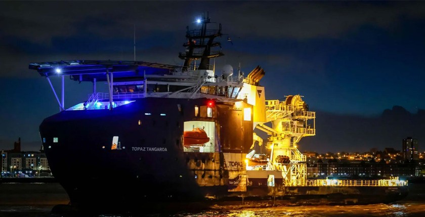 Zukünftiges Multi Role Ocean Surveillance Ship (MROS) einlaufend Birkenhead, Liverpool. Foto: Crown Copyright/MoD UK