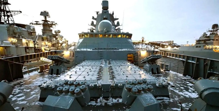 Vorschiff der Admiral Gorshkov - daneben Sovremenny- und Ivan Gren-Klasse. Foto: TASS/Russ. Marine