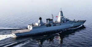 With its SM-2 missiles, a Class 124 frigate covers approximately four times the airspace of the Patriot system, photo: Marcel Kröncke