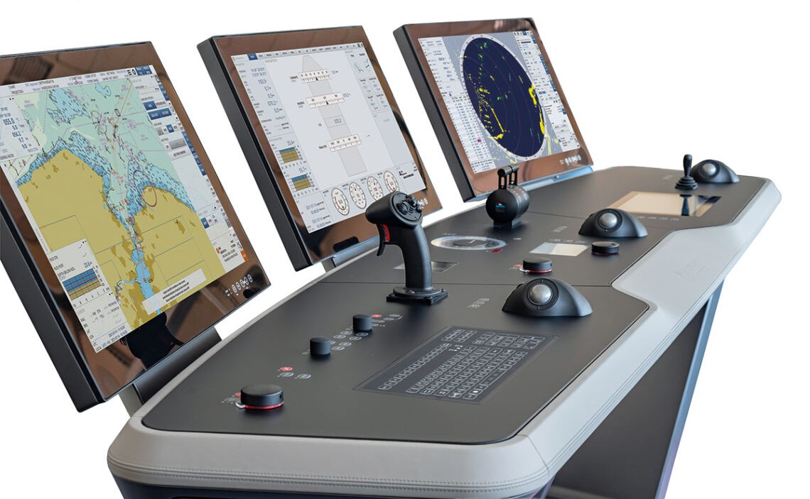 Raytheon Anschütz Horizon MF GNSS