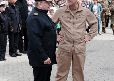 Kommandsant Fregattenkapitän Eike Deussen und Kommandeur Fregattenkapitän Thorsten, Foto: ￼￼Holger Schlüter