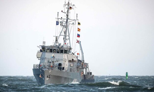 Minenjagdboot "Bad Bevensen" wieder unter NATO-Flagge