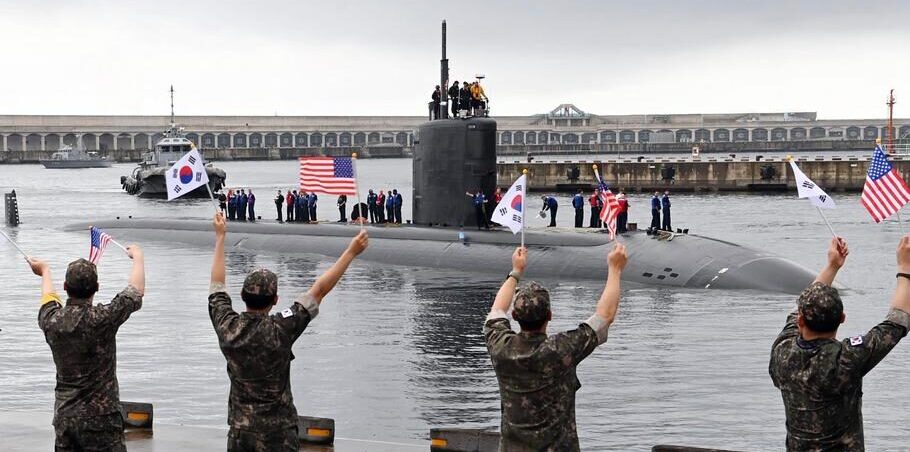USS Annapolis einlaufend südkoreanische Basis Jehu. Foto: MoD South Korea