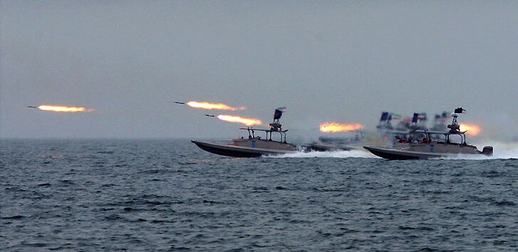 Drohnen der Iranischen Revolutionsgarde beim Übungsschießen. Foto: MENA