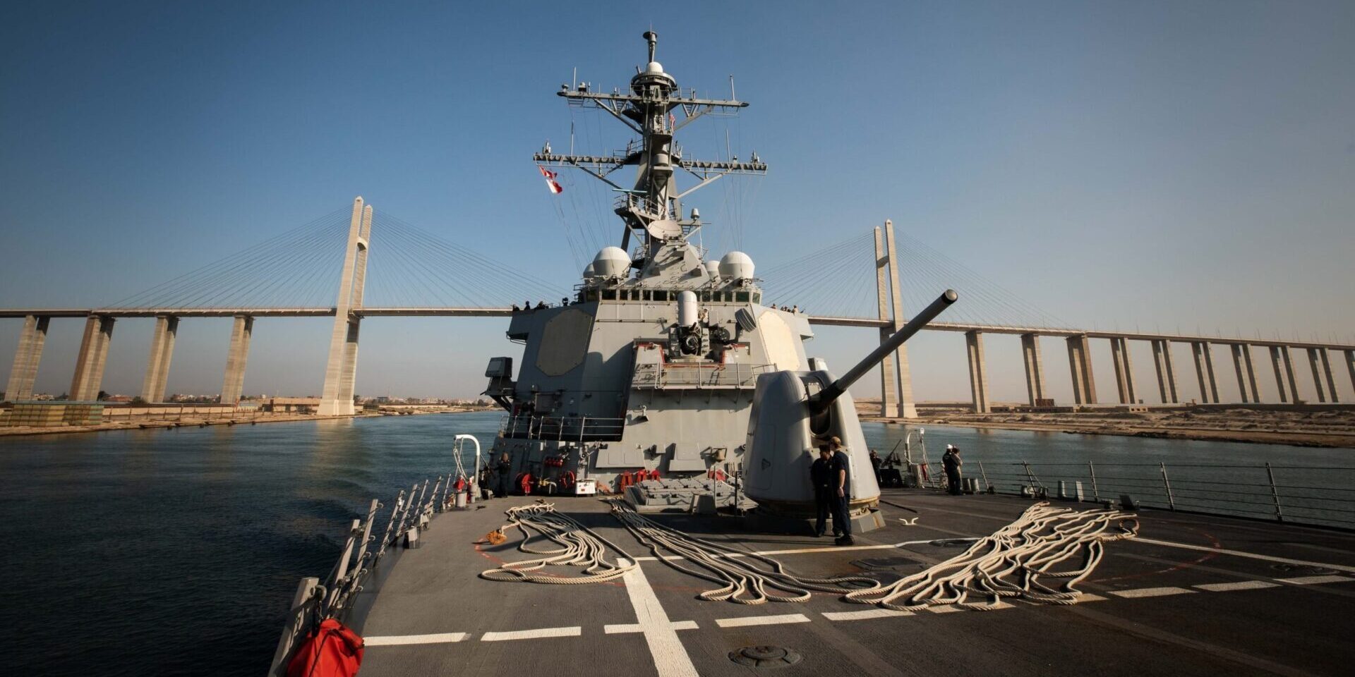 USS "Carney" (DDG-64) der Arleigh Burke-Klasse bei der Suez-Passage am 18.10.2023. Foto: US-Navy