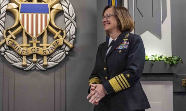 Update: Führungswechsel bei der US-Navy nun offiziell