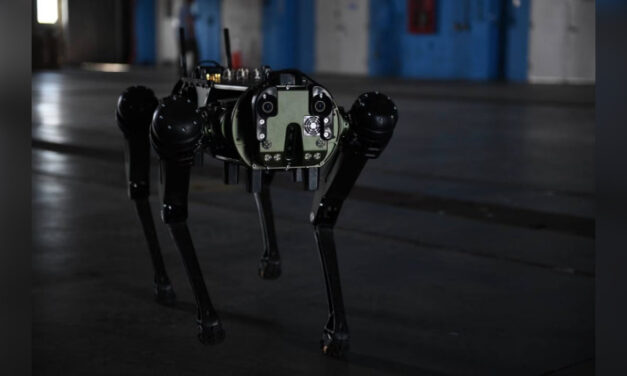 Brandabwehr an Bord: US-Navy setzt auf Robotertechnik