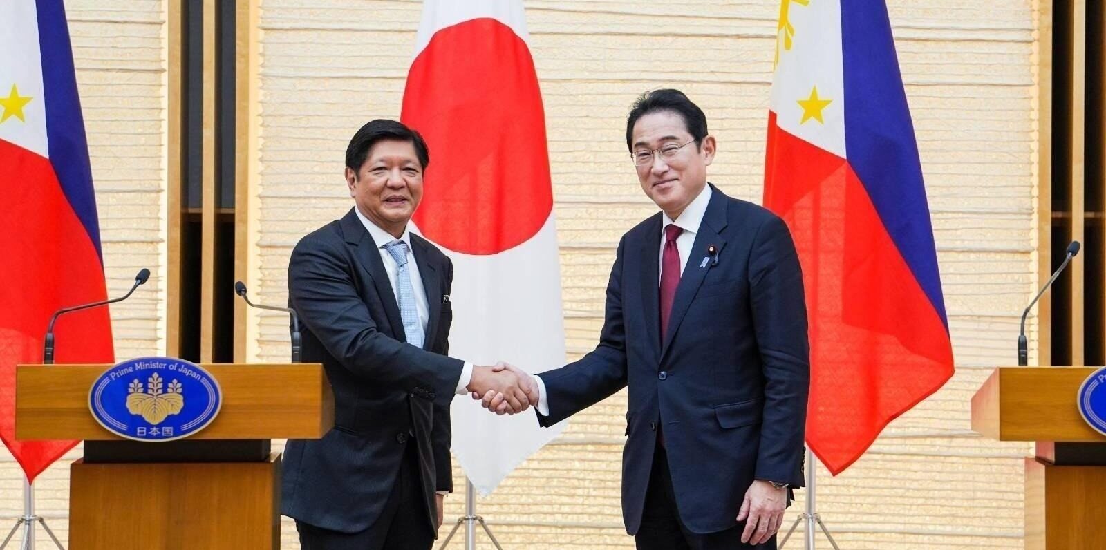 Präsident Ferdinand R. Marcos Jr. (links) und Japans Premierminister Fumio Kishida, Februar 2023 in Tokyo. Foto: Presidental Communications Office, Philippines.