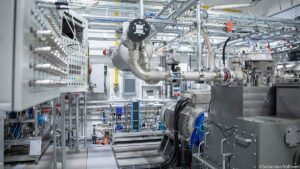 MAN ES Testzentrum in Dessau-Rosslau erforscht alternative Kraftstoffe, wie Wasserstoff, Ammoniak und Methanol. Foto: MAN ES