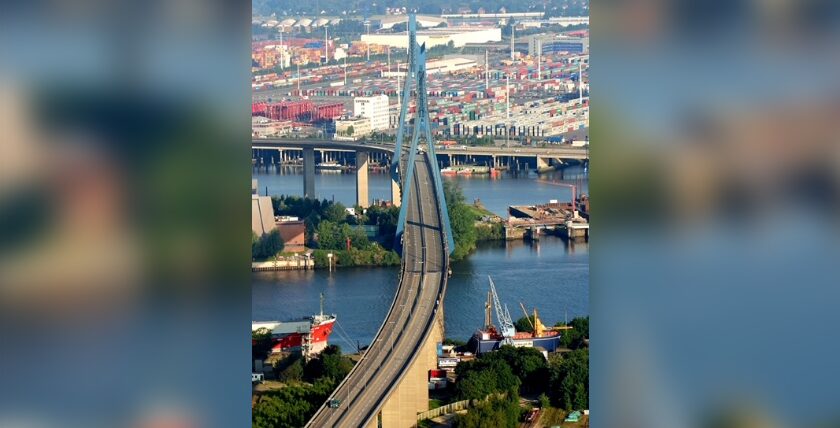 Wahrzeichen Hamburgs: Die Köhlbrandbrücke. Foto: Wikimedia Commons, CC BY-SA 3.0