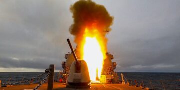 Abschuss eines Standard Missile 2 von der USS Oscar Austin, Foto: US Navy