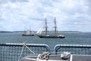 Reger Schiffsverkehr in der Außenförde