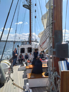 Besucher an Deck der Nordwind