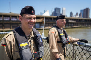 Am 22.05.24 ist die Fregatte Baden-Württemberg in den hafen von New York eingelaufen.Sie machten an der Pier 90 fest, Foto: Theska