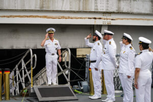 Am 24.05.2024 fande ein Empfang auf der Fregatte Baden Württemberg statt. Ca 500 Gäste begrüßte der Kommandant Fregattenkapitän Matheis auf seinem Schiff, Foto: Theska