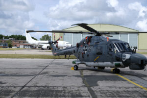 SeaLynx, im Hintergrund P8 Poseidon, Foto: hsc