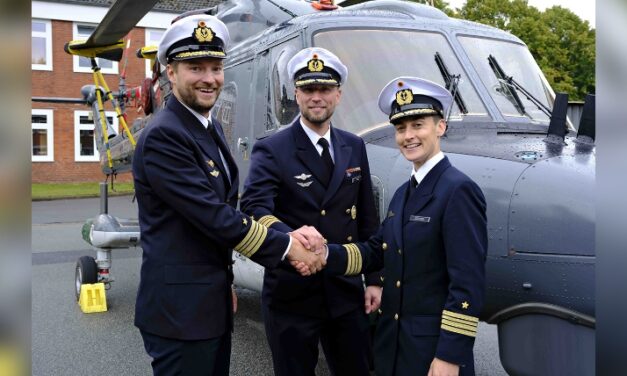 Squadron captain hands over to squadron captain