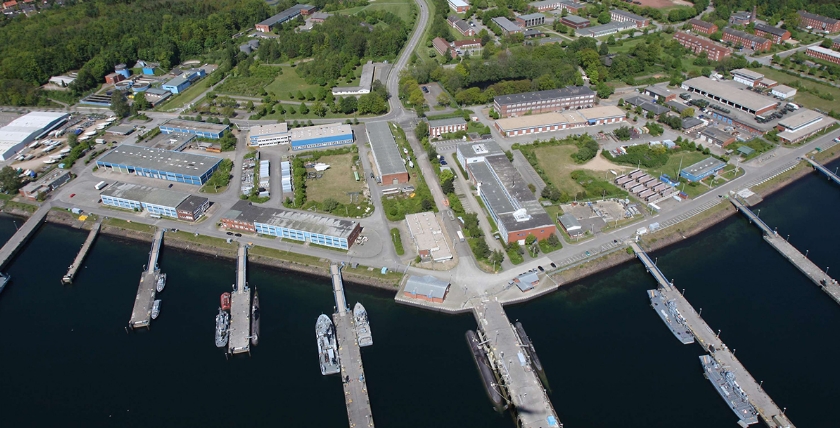 Der Marinestützpunkt in Eckernförde aus der Luft, Foto: Bundeswehr/Björn Wilke