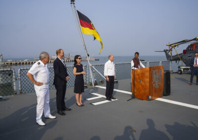 Speech by the Indian Minister of State for Defence Sanjay Seth, Helodeck "Frankfurt am Main". Photo: Bw/Rodewald