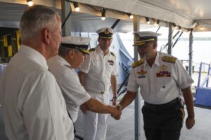 Admiral Datuk Zuhelmy Ithnain comes on board. Photo: Bw/L.Rodewald